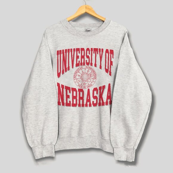 Vintage University of Nebraska Sweatshirt, Retro Nebraska Cornhuskers Shirt Tee - Picture 1 of 2